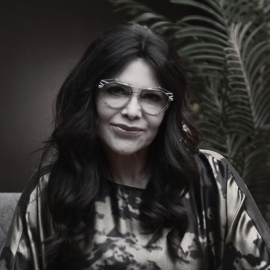 Ilona Csáková Nadcast